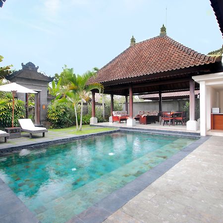 Santi Mandala Villa & Spa Sukawati  Luaran gambar